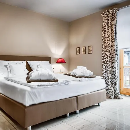 Park - Alpine Apartment Garmisch-Partenkirchen